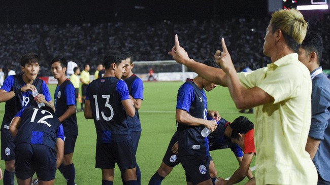 Kamboja menang 3-2 atas Filipina pada laga pembuka Piala AFF 2022 di Stadion Morodok Techo National, Phnom Penh, Selasa (20/12).