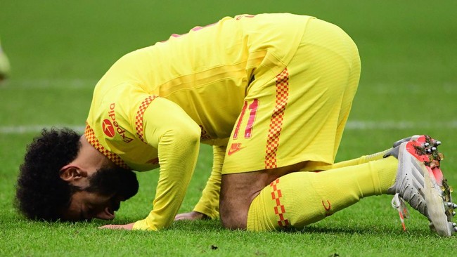 Sejumlah pesepakbola kelas dunia yang beragama islam, termasuk Karim Benzema dan Mohamed Salah, mengucapkan selamat hari raya Idul Fitri 1443 H.