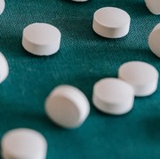 Diduga Hepatitis Misterius Disebabkan Paracetamol, Benarkah? Cek Faktanya di Sini!