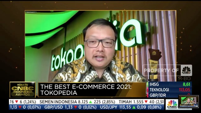 Platform Tokopedia meraih penghargaan dalam kategori Best E-commerce pada ajang CNBC Awards 2021, Selasa (7/12).