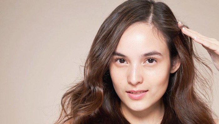 Pernah Punya Masalah Rambut, Chelsea Islan Mantap Jadi Brand Ambassador Sampo Ini Pernah Punya Masalah Rambut, Chelsea Islan Mantap Jadi Brand Ambassador Sampo Ini