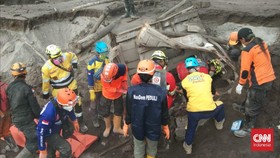 2 Korban Erupsi Semeru Ditemukan Terjebak di Truk Pasir