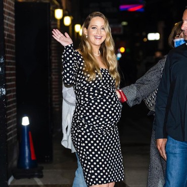 Selamat, Jennifer Lawrence Melahirkan Anak Pertama