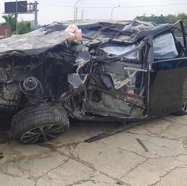 Hancur Lebur, Ini Mobil yang Dikendarai Laura Anna dan Gaga