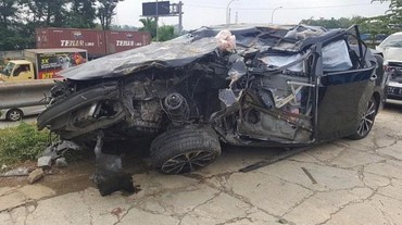 img-title Hancur Lebur, Ini Mobil yang Dikendarai Laura Anna dan Gaga