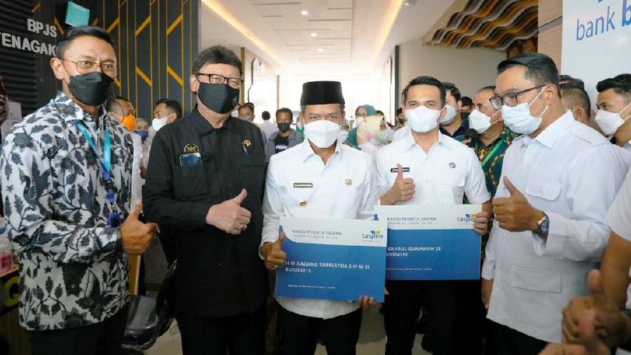 MENPAN-RB Resmikan TASPEN Mal Pelayanan Publik Di Kabupaten Bandung MENPAN-RB Resmikan TASPEN Mal Pelayanan Publik Di Kabupaten Bandung