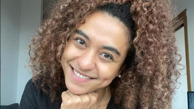 Olvah Alhamid Mengaku Pernah Diludahi dan Disebut Monyet Olvah Alhamid, Finalis Puteri Indonesia 2015 mengaku pernah mendapat perlakukan diskriminatif dan rasis.