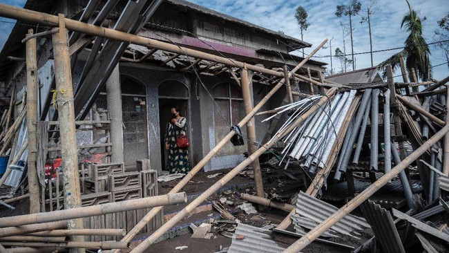 Komandan Pusat Pengendali Operasi Satgas Semeru Mayor Inf Muhammad Tohir menyatakan PH sinetron Terpaksa Menikahi Tuan Muda belum berkoordinasi dengan pihaknya.