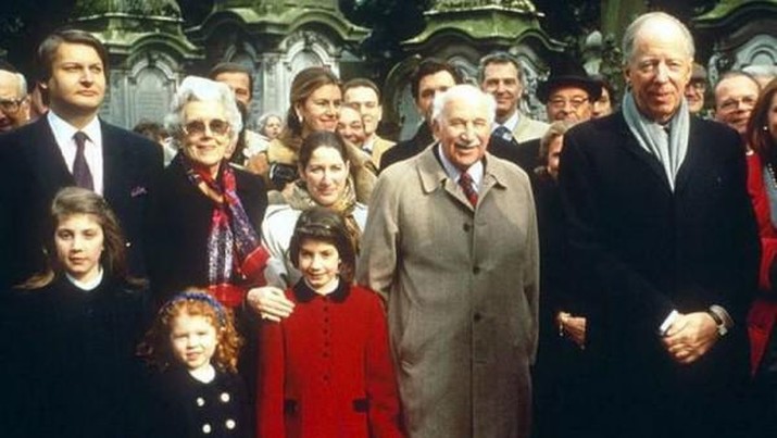 Rothschild Family (Luxury Insider.com)