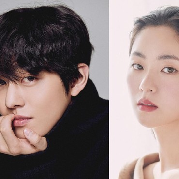 Tatapan Mesra Ahn Hyo Seop & Jeon Yeo Been di Poster 'A Time Called You'