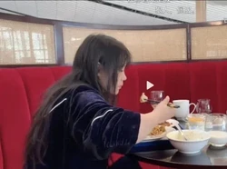 Demi Makan Gratis, 5 Orang Ini Nekat Lakukan Hal Tak Terduga
