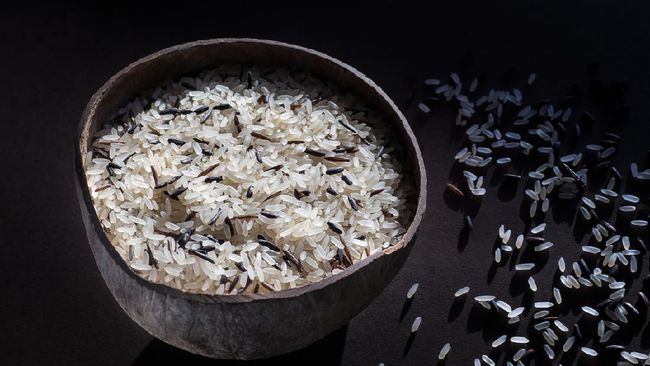 Jenis nasi untuk diet ini lebih rendah kalori dan memiliki profil nutrisi yang relatif bagus sehingga cocok dikonsumsi ketika ingin menurunkan berat badan.