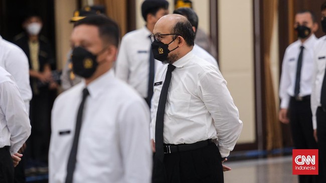 DPR meminta Novel Baswedan Cs yang bergabung ke dalam Satgas Tipikor Polri fokus membenahi indeks persepsi korupsi (IPK) di RI.