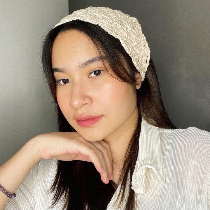 <p>Parasnya yang cantik juga sering disebut mirip dengan wajah Ibunda, Inong Ayu, ketika masih muda. (Foto: Instagram @satinezaneta)</p>