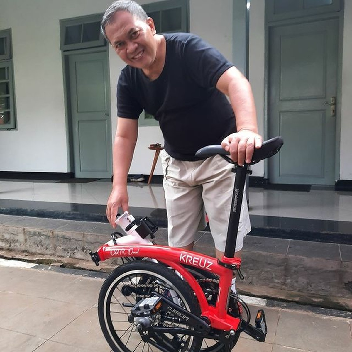 Bandung berduka&comma; Oded M Danial Wali Kota Bandung meninggal dunia Jumat &lpar;10&sol;12&rpar; saat jadi khatib salat jumat&period; Yuk intip&excl;