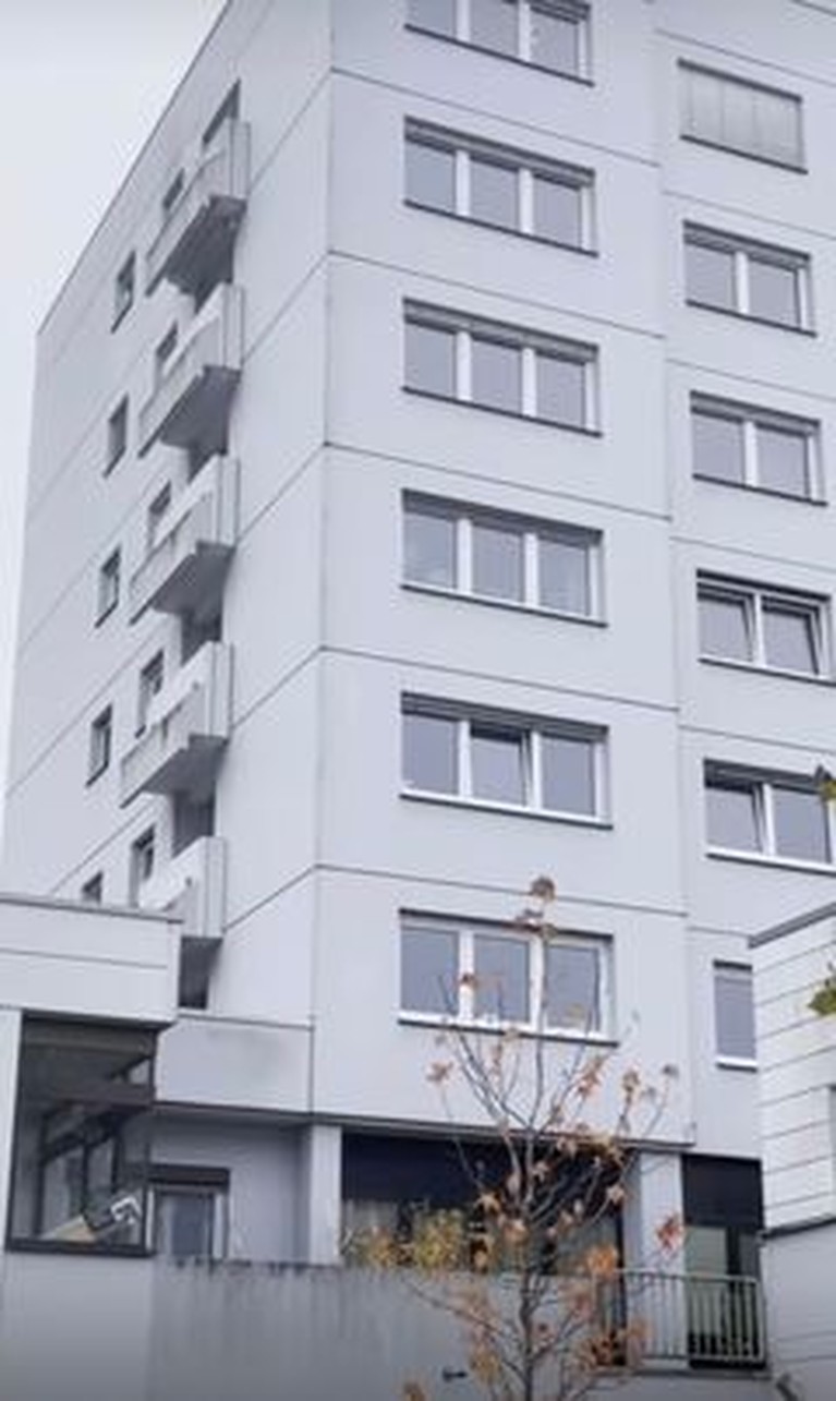 Ira Wibowo pernah menghabisi masa kecilnya tinggal di sebuah kota di Jerman bernama, Konstanz. Yuk kita intip!
