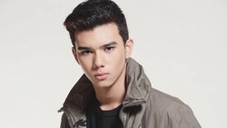 Jeff Smith dan Aisyah Aqilah Bintangi Drama Adaptasi Novel 'Aku Tak Membenci Hujan'