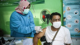 Indonesia Tegaskan Terus Kejar 40 Persen Populasi Tervaksin Lengkap