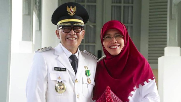 KH Oded M Danial dan istrinya, Siti Muntamah KH Oded M Danial dan istrinya, Siti Muntamah