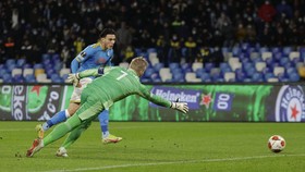 Hasil Liga Europa: Napoli Menang 3-2, Leicester City Gugur