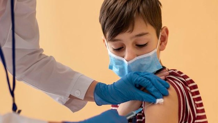 Vaksinasi Covid-19 untuk Anak Usia 6-11 Tahun Siap Dimulai 24 Desember Mendatang! Catat, Ini Syarat yang Harus Dipenuhi