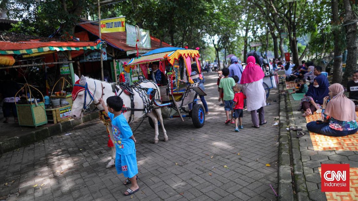 FOTO: Kampung Budaya Betawi Setu Babakan Juara I CHSE Desa Wisata