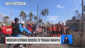 VIDEO: Mencari Korban Semeru Di Tengah Bahaya