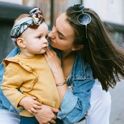 Setiap Perjuangan Ibu Berharga, 5 Bentuk Mom Shaming Ini Harusnya Tidak Perlu Diutarakan!