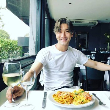 Siwon Super Junior Akui Pernah Undang Wanita ke Rumahnya, Siapa?