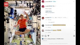 VIDEO: Miliarder Jepang Pamer Foto Pertama di Luar Angkasa