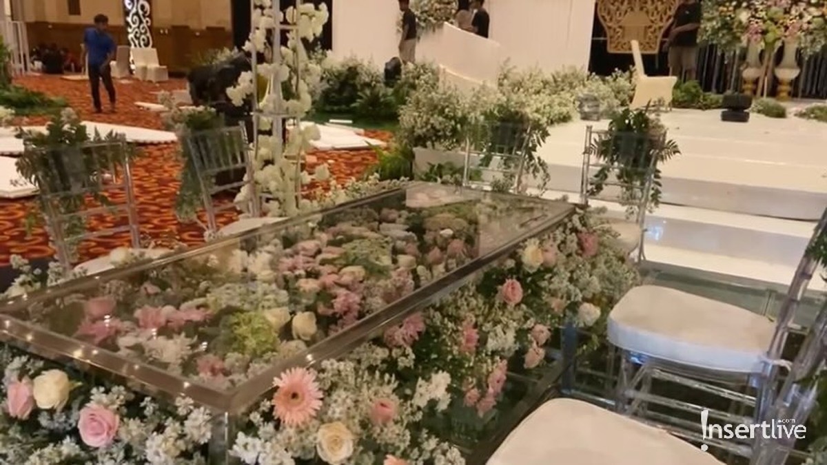 Danang DA dan Hemas Nura akan menikah hari ini di Alana Hotel Yogyakarta dengan mengusung adat Pakem Yogya&period; Yuk intip&excl;