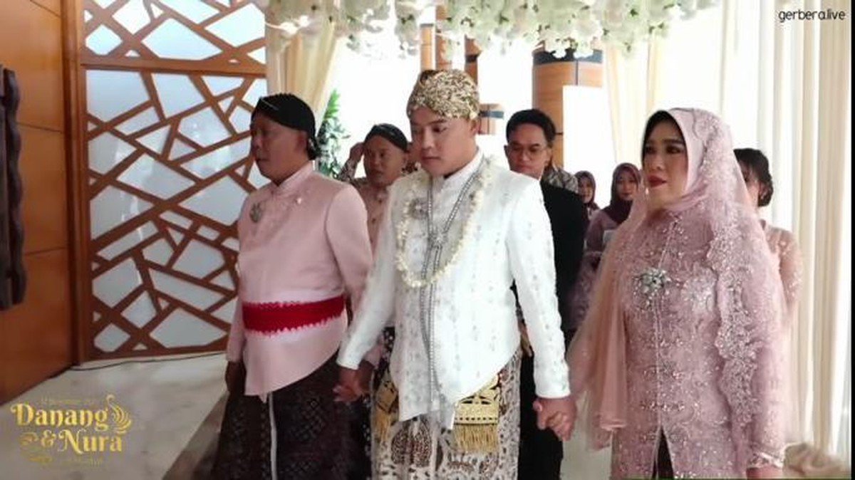 Danang DA dan Hemas Nura akan menikah hari ini di Alana Hotel Yogyakarta dengan mengusung adat Pakem Yogya&period; Yuk intip&excl;