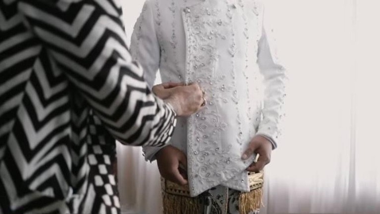 Busana Pengantin Danang DA & Hemas Nura Busana Pengantin Danang DA & Hemas Nura