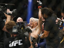 UFC 269: Charles Oliveira Kalahkan Dustin Poirier!