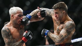 Hasil UFC 269: Oliveira Taklukkan Poirier