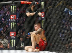 Dustin Poirier: Dua Kali Gagal Juara UFC, Dua Kali Lehernya Dikunci