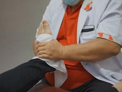 Viral Kretek Abal-abal Bikin Enak, Memangnya Aman Dilakukan Orang Awam?