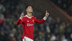 Lewandowski Pemain Terbaik FIFA 2021, Ronaldo Raih Penghargaan Spesial