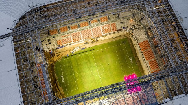 Masyarakat boleh mengunjungi Jakarta International Stadium untuk melihat proses pembangunannya hingga rampung Maret 2022.