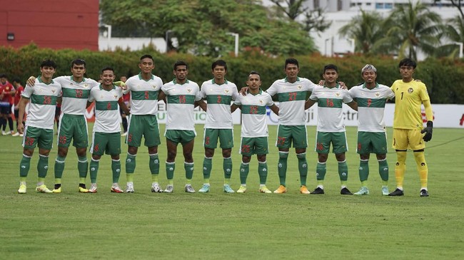 Pertandingan Indonesia vs Malaysia pada laga pamungkas Grup B Piala AFF 2020 (2021), Minggu (19/12) bisa Anda saksikan lewat live streaming.