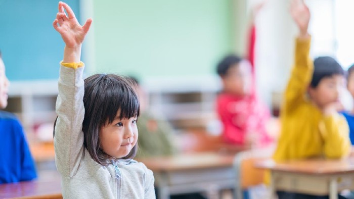 Anak di sekolah
