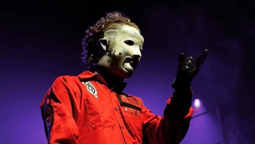img-title Sinopsis Film 'Rucker' yang Dibintangi Corey Taylor Vokalis Slipknot