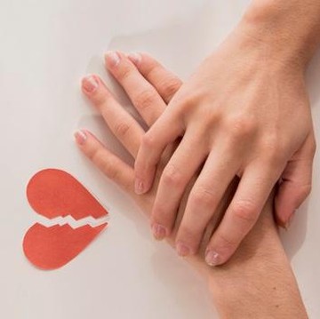 7 Cara agar Tidak Terjebak Cinta Bertepuk Sebelah Tangan, Jangan Terlalu Berharap!