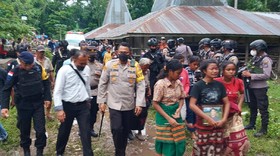 Jenazah Tahanan Tewas di Polsek Katikutana NTT Dimakamkan Secara Adat
