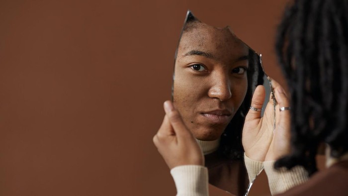 Ganggu Penampilan, Ketahui Beberapa Hal yang Bisa Memicu Munculnya Jerawat Batu!