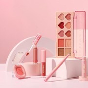 Jadi Makeup Hype di 2021, Inilah 5 Produk PINKFLASH yang Paling Recommended untuk Kamu Coba!