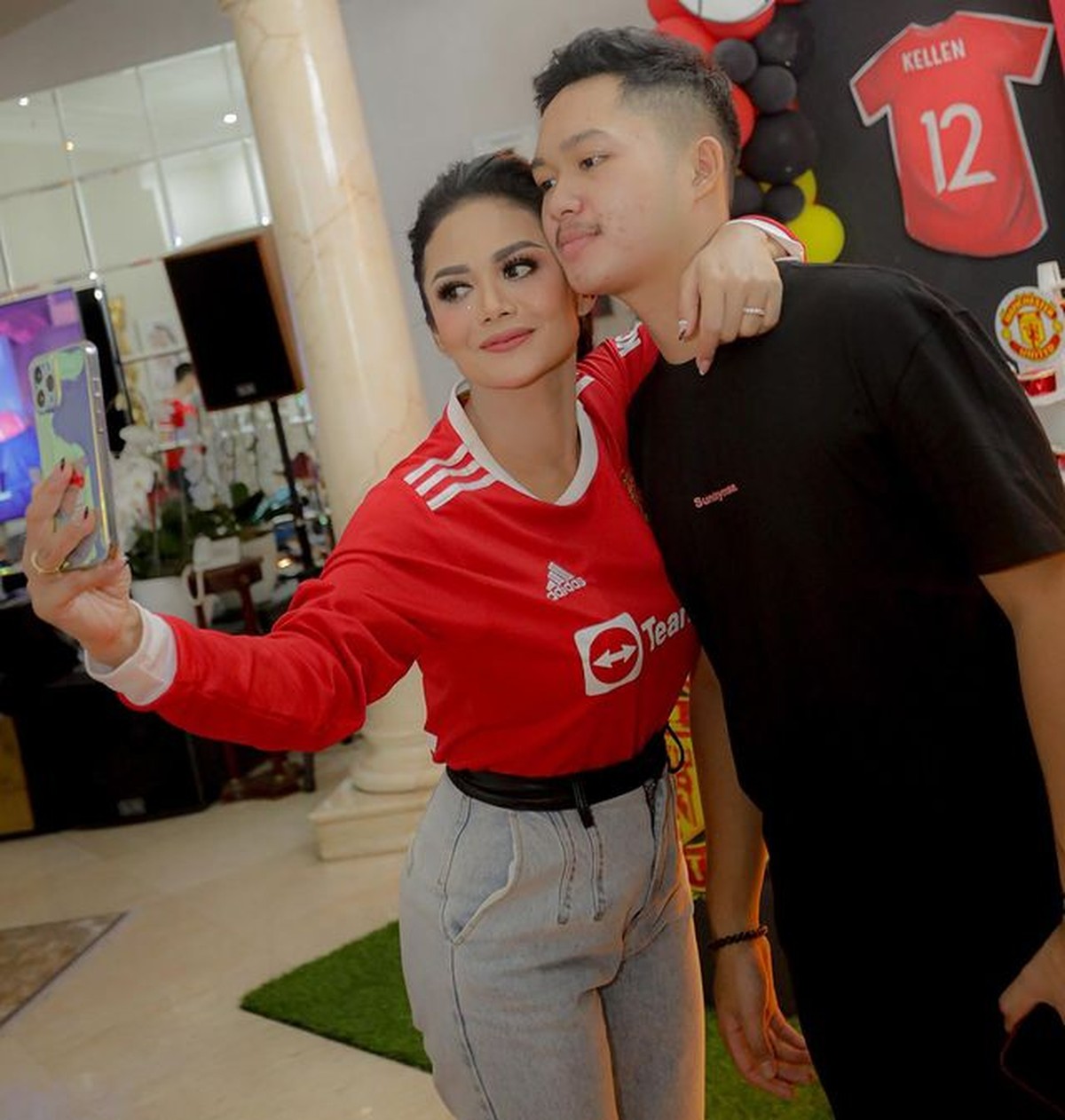 Potret Ulang Tahun Kellen Anak Krisdayanti dan Raul Lemos