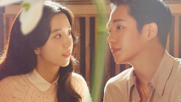DIBINTANGI JISOO DAN JUNG HAE IN