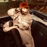 Simak Perubahan Gaya Taylor Swift dari Country Girl hingga Jadi Fashion Icon