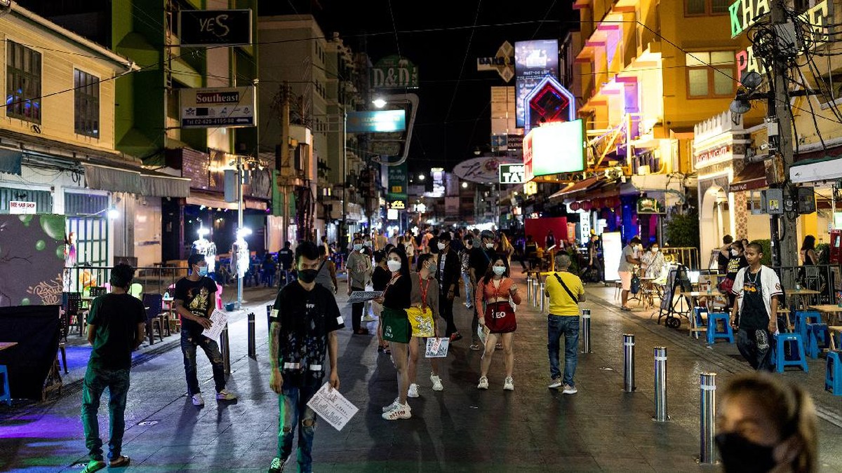 FOTO: Redup Nyawa Khao San Road, Kiblat Backpacker Dunia